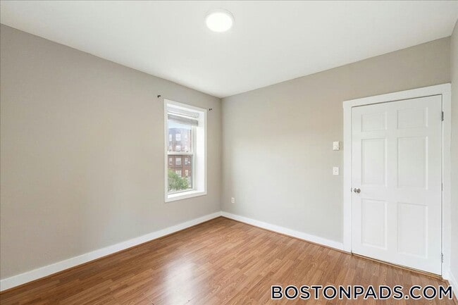 Foto del edificio - 24 Charlton St