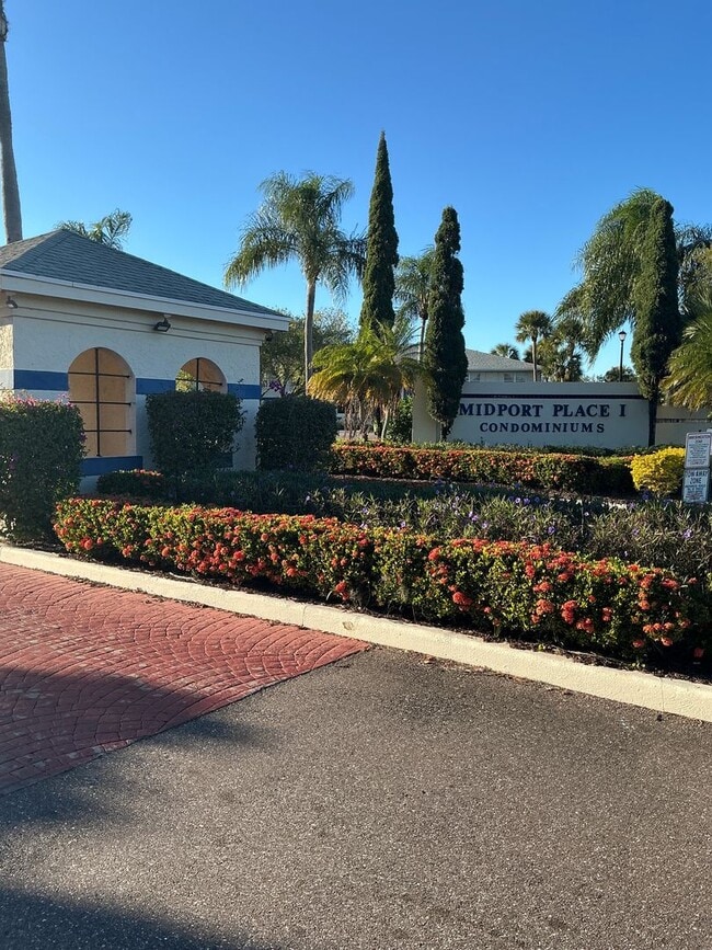 Photo - Midport 1 2nd floor Condo unit 1 bedroom 1...