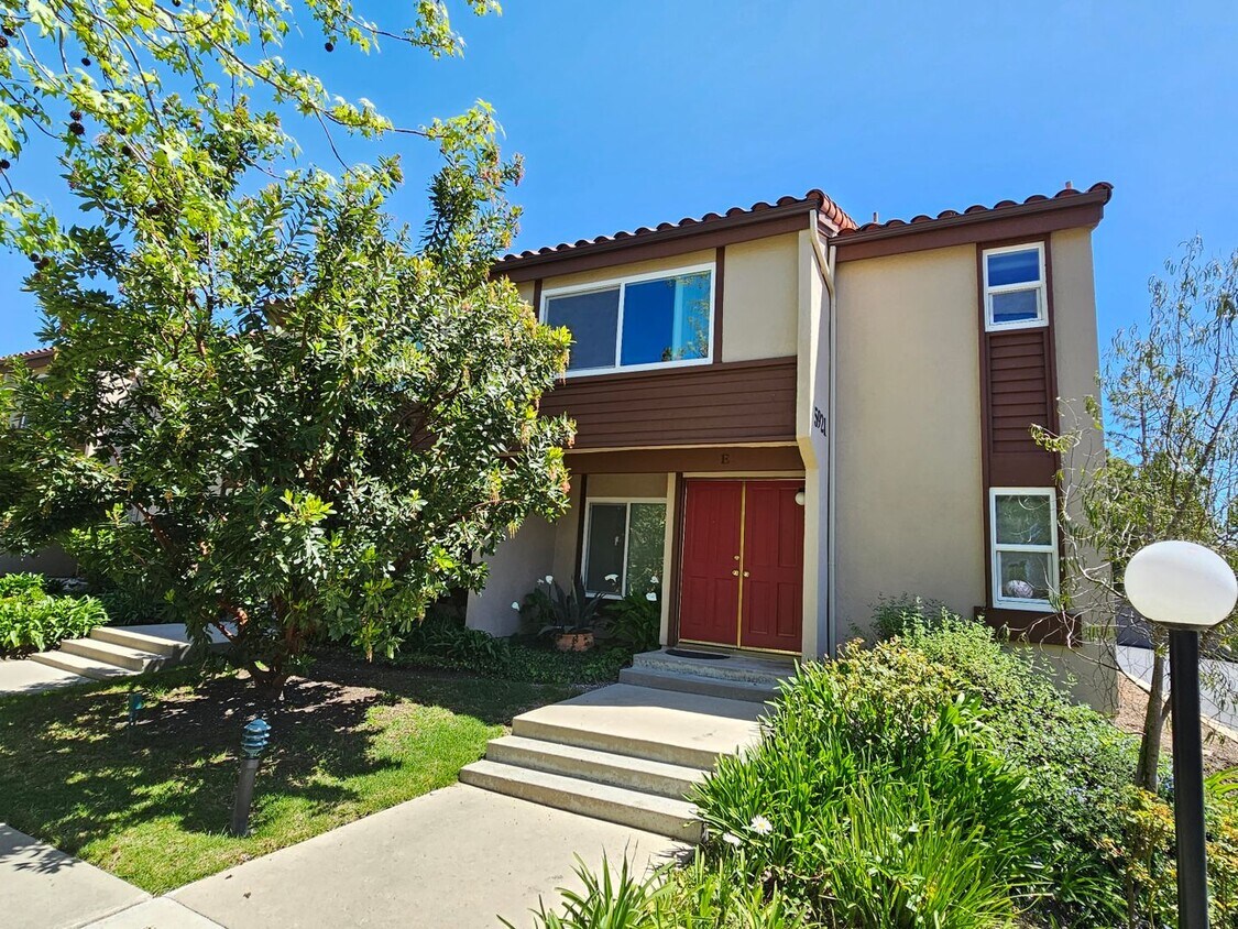 5921 Armaga Spring Rd, Rancho Palos Verdes, CA 90275 Townhome Rentals