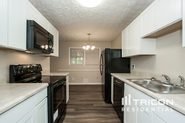 Foto del edificio - 3394 Kenland Rd SE