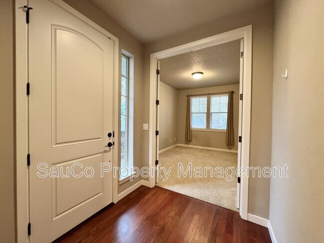 Building Photo - 14180 SW Walnut Creek Way