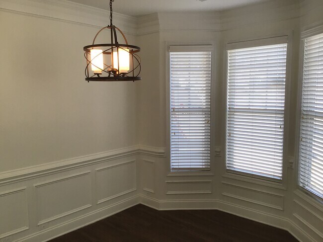 Foto del edificio - 10502 Carver Falls Road