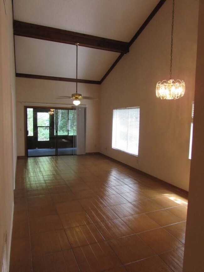 Building Photo - 2 Bedrooms/ 2 Baths, Large 2 story 1,050+ ...