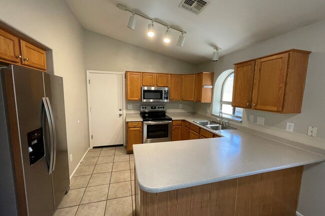 Building Photo - 16030 W Diamond Street