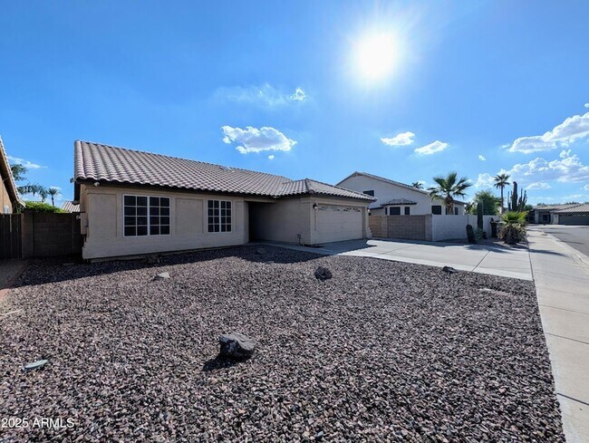 Foto del edificio - 8639 W Fullam St