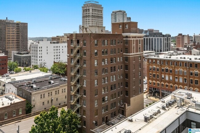 Building Photo - 2201 1st Ave N