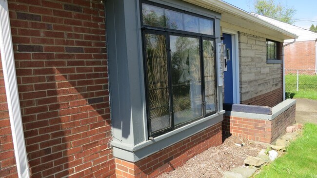 Building Photo - 2435 Brodhead Road