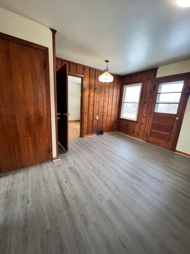 Foto del edificio - 5736 Butterfly Ln