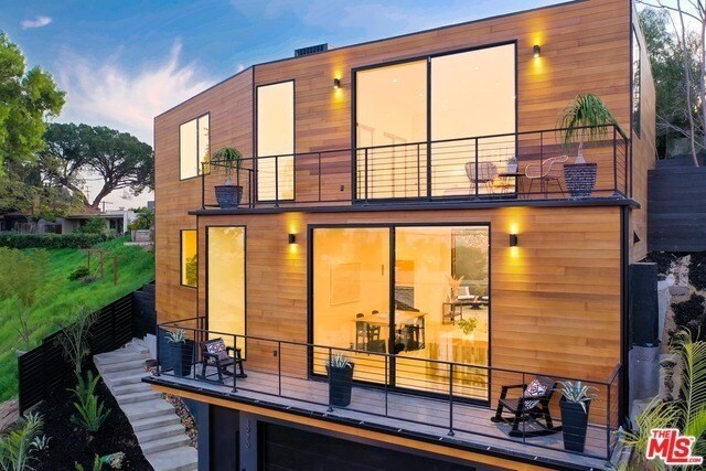 Building Photo - 3920 Brilliant Dr