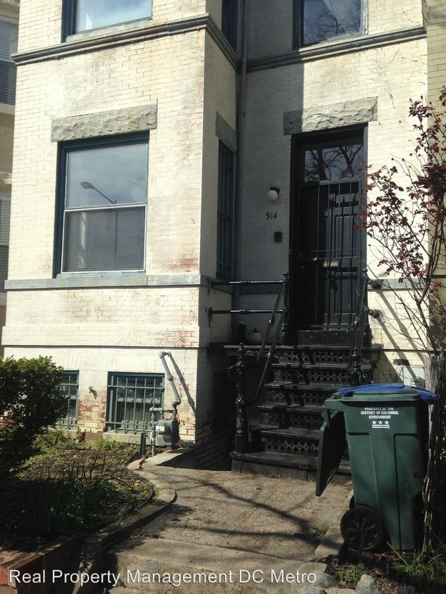 Primary Photo - 514 E St NE
