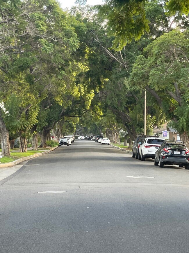 Foto del edificio - 1309 N Linwood Ave