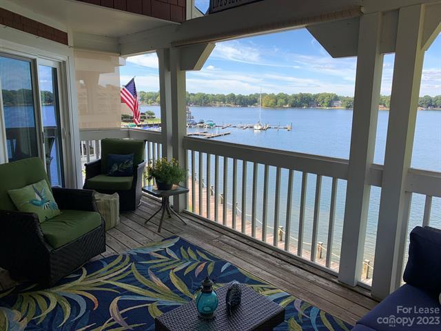 Foto del edificio - 872 Southwest Dr