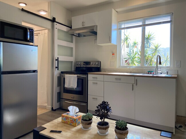 Foto del edificio - 13130 Ridgedale Dr