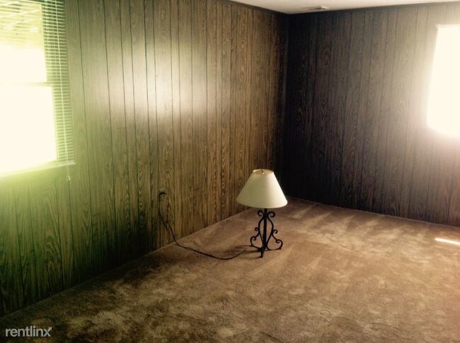 Building Photo - 1 br, 1 bath Apartment - 15815 Oursler road