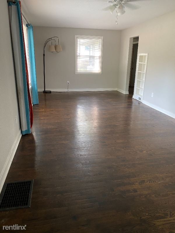 Building Photo - 3 br, 1.5 bath House - 3502 S Crysler Ave