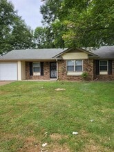 Building Photo - 1481 Gillham Cove