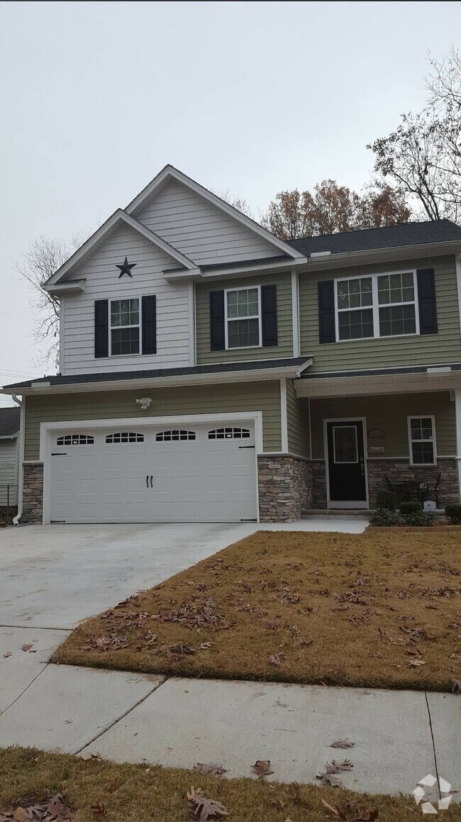 Coleman Place Apartments for Rent with a Garage Norfolk, VA 1 Rentals