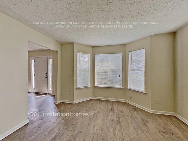 Building Photo - 2802 Crestworth Ln