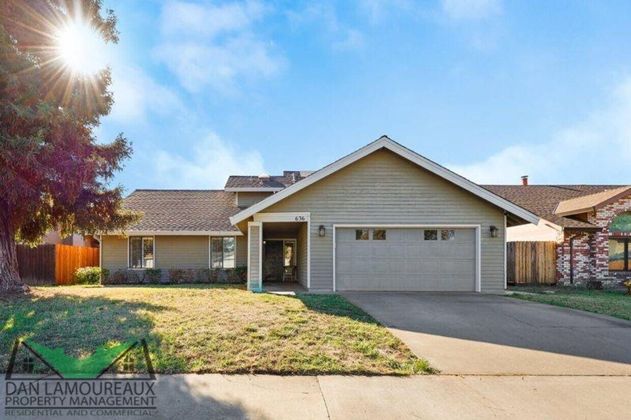 Foto principal - 4 br, 3 bath House - 636 Ashley Avenue