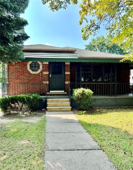 Building Photo - 8425 Pershing Ave