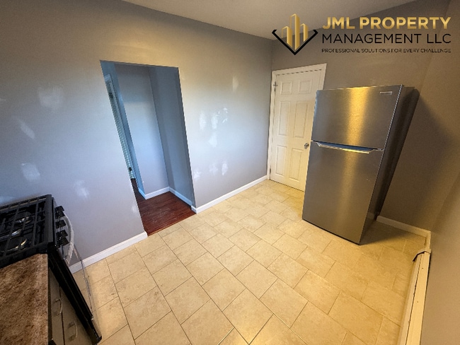 Foto del edificio - 834 Eastern Ave