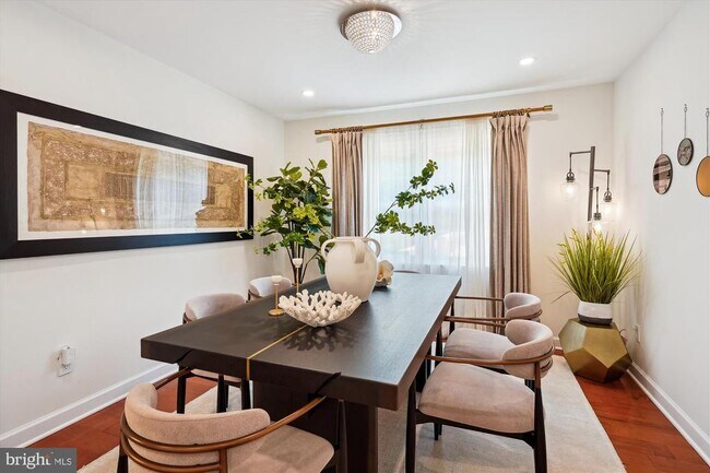Foto del edificio - 14713 Dunleith St