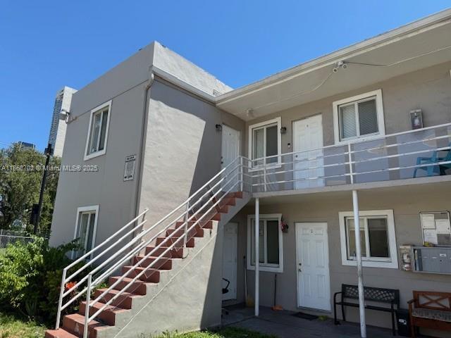 Building Photo - 172 NW 12th St