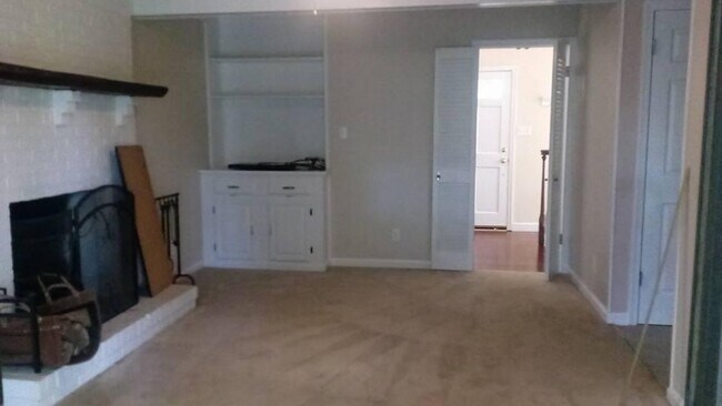 Foto del edificio - 29361 Woodridge Dr