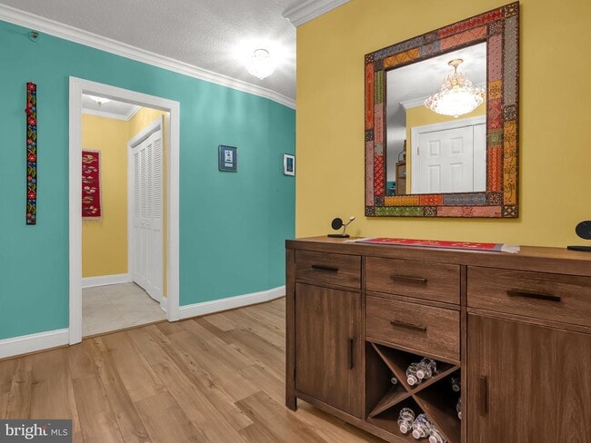 Building Photo - 1300 Crystal Dr