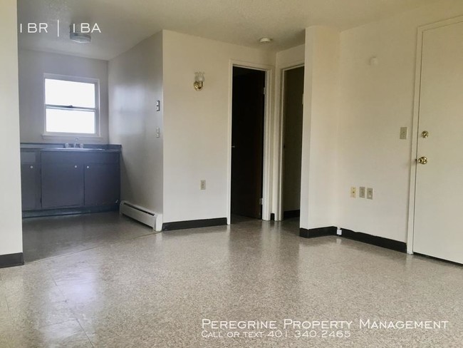 Building Photo - 1 bedroom in Central Falls RI 02863