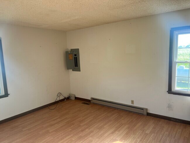 Foto del edificio - 4103 Happy Valley Rd
