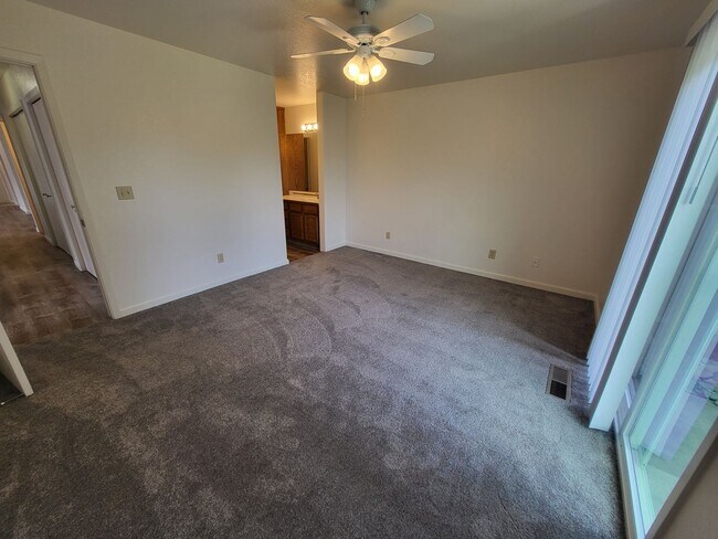 Foto del edificio - WAG0780>