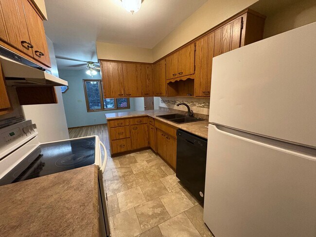 Foto del edificio - 3 Bed 2 Bath