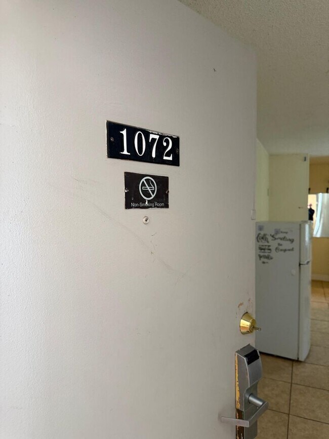 Foto del edificio - Best Deal in the Area! Newly renovated studio apartments - all utilities included!