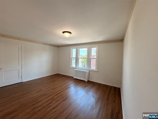 Building Photo - 67 Morgan Pl