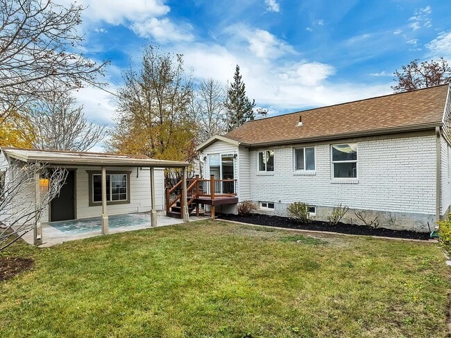 Building Photo - 2590 E 2100 S