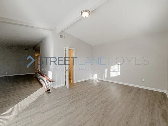 Foto del edificio - 8314 Sagewood Ln