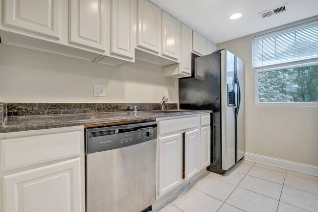 Foto del edificio - 3870 9th St SE