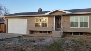 Building Photo - 827 Aspen E Dr