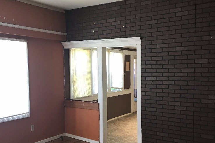 Sala de estar - 209 S Duck St