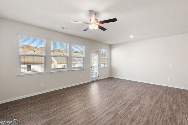Foto del edificio - 392 Whitetail Cir
