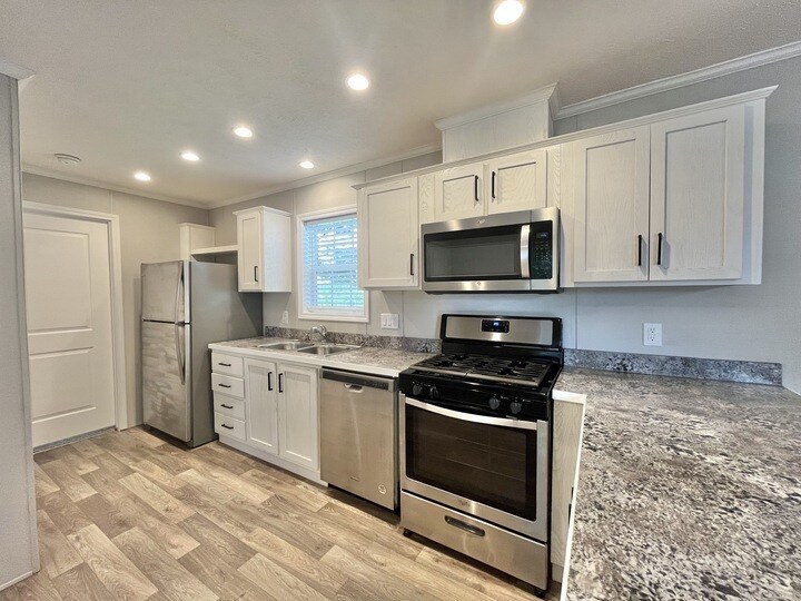 Foto principal - 3701 2nd St