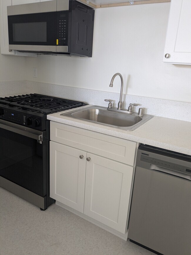 Foto del edificio - 3544 Garnet St