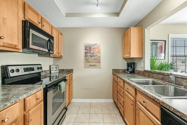 Building Photo - Palms at Waters Edge 3336-J8