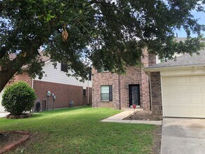 Building Photo - 9515 Eaglewood Spring Dr