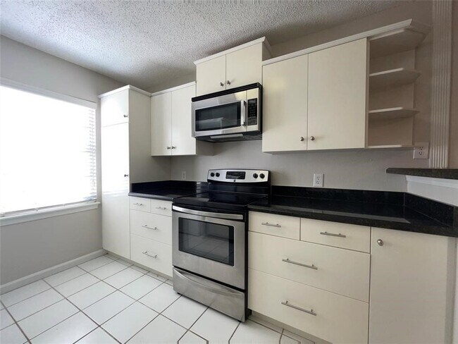 Foto del edificio - 1502 Heights Blvd