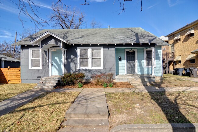 Building Photo - 804 West Lowden Street