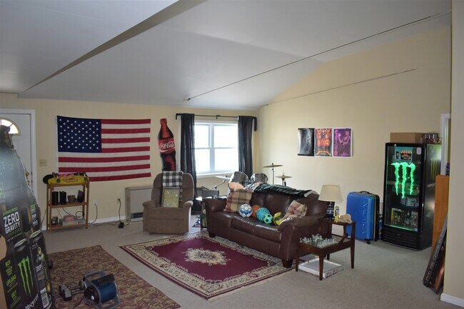 Living Room - 89 South St