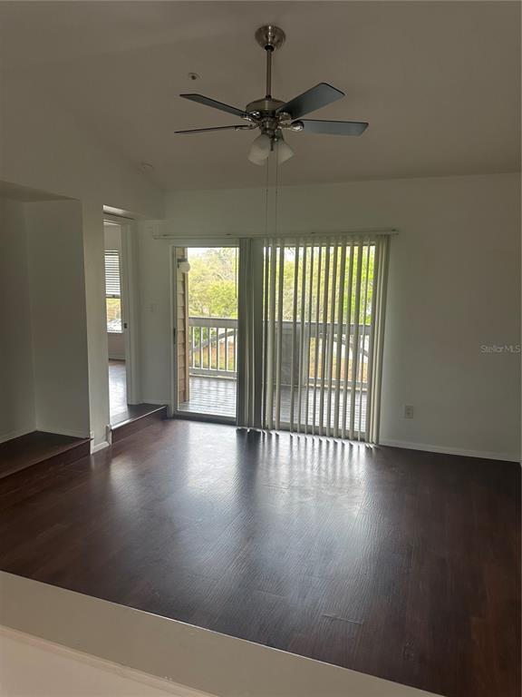Building Photo - 470 S Pin Oak Pl