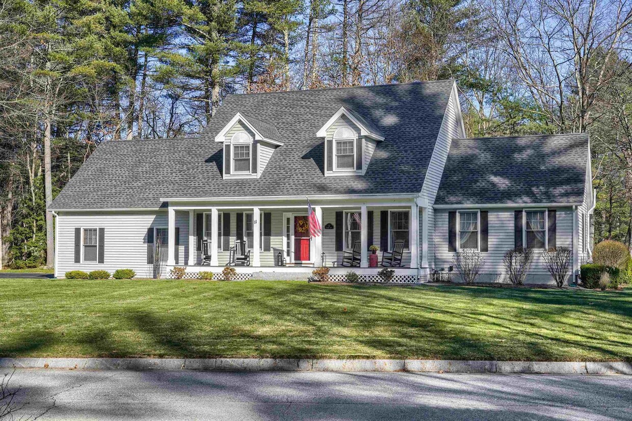 Primary Photo - 11 Taconic Dr
